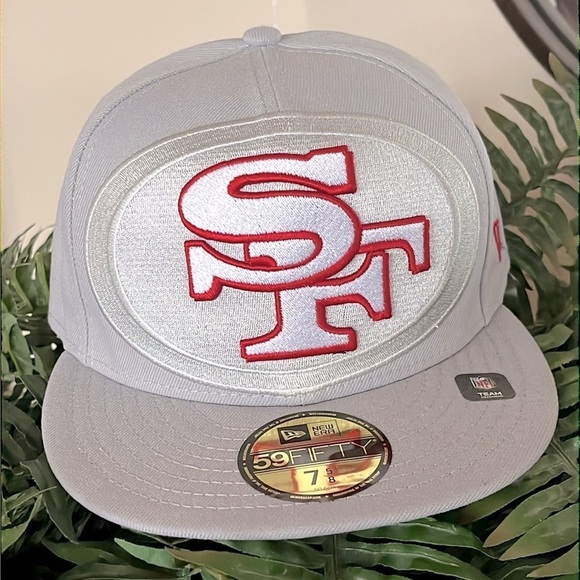 Brand New NEW ERA San Francisco 49ers Light Gray Hat Embroidered Logo Hat NFL - Picture 2 of 15
